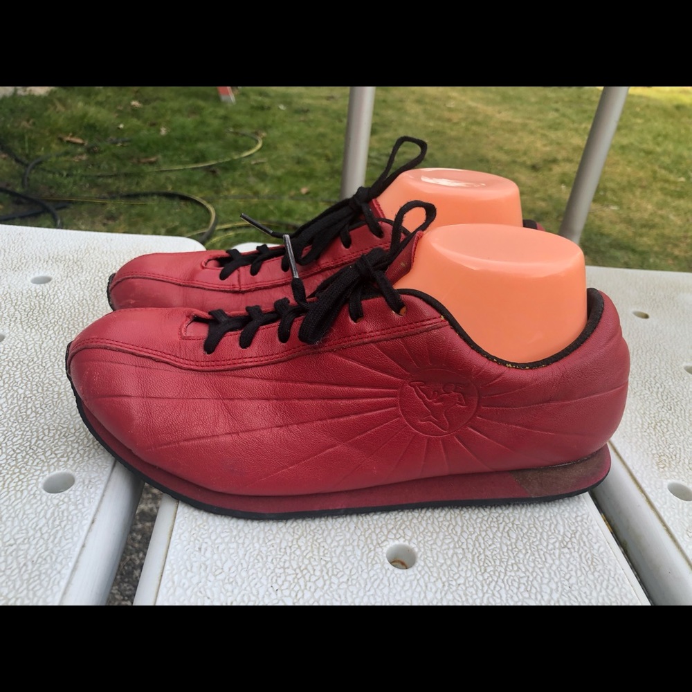 NM70 Women’s Red Leather Training Sneakers Size 9